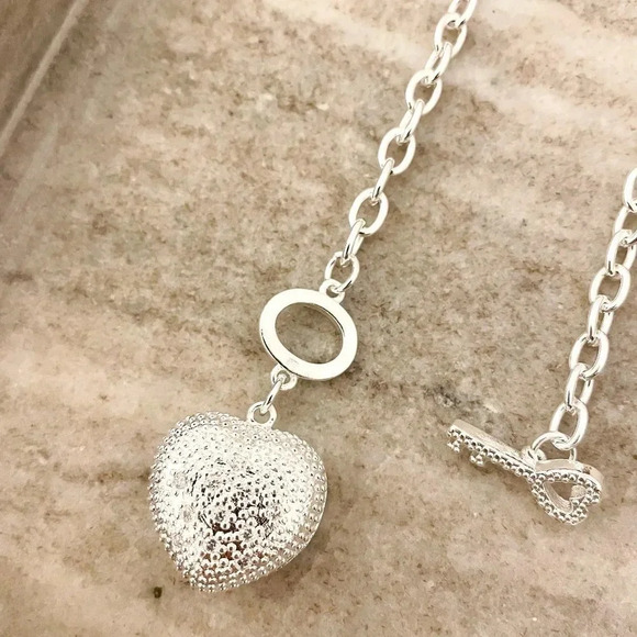 925 Sterling Silver Chunky Heart Necklace Heart and Key Toggle Chain Necklace - Picture 6 of 6
